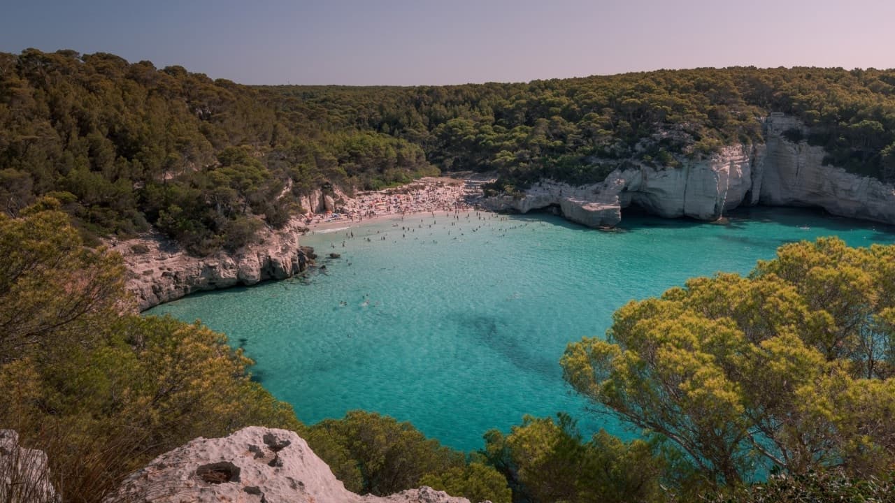 Menorka: ideálna destinácia pre pokojnú dovolenku